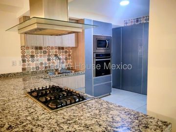 Casa con ároof garden, amenidades, 3 recámaras - RENTA, Zibatá