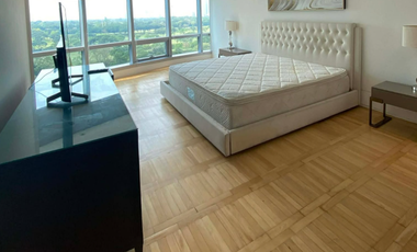 Fully Furnished Spacious 3BR Unit For Lease in One McKinley Place