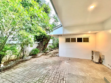 Semi Furnished Bungalow House and Lot For Lease in Urdaneta Village