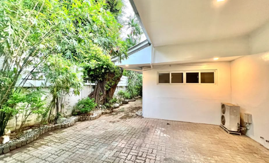 Semi Furnished Bungalow House and Lot For Lease in Urdaneta Village