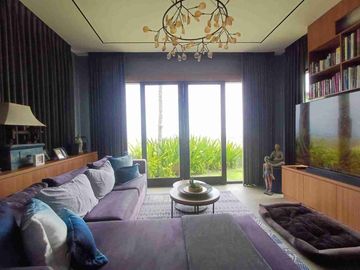 Brand New Villa Direct Accsess to Gianyar Beach