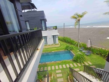 Brand New Villa Direct Accsess to Gianyar Beach