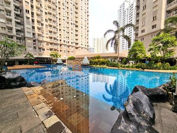 Jarang Ada! Disewa 2BR Unfurnished Royal Mediterania Garden Residences Royal Medit, terkoneksi Central Park & Taman Tribeca Podomoro City Jakbar