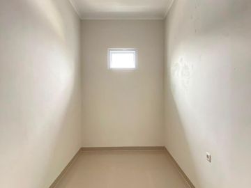 Brand New Rumah Modern Siap Huni Dalam Komplek di Cinere 2 Lantai