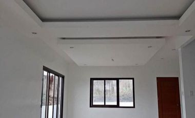 House and Lot For Sale in Windsor Heights Tagaytay Subd-MC