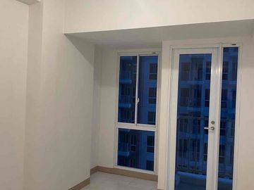 Disewakan Apartemen Tokyo Riverside Pik2 studio kosong 12jt/thn