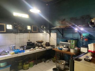 Ruko Senen Jl. Letjend Soeprapto : 3 Lt, LT 167 m2, Jln Raya, 100 m dr Stasiun Senen