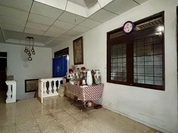 Ss.3265 - Murah !! Dijual Rumah Siap Huni 12x22,42 Jalan 2 Mobil Hadap Barat di Cipinang Elok
