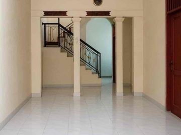 Disewakan Rumah di taman galaxi Indah Bekasi