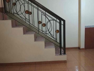 Disewakan Rumah di taman galaxi Indah Bekasi