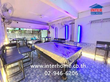 Three-story commercial building, 13 sq.wa. (approximately 212 sq.m.), located next to JJ Bar on Pattaya Central Road, Soi Chalerm Phra Kiat 11, Pattay