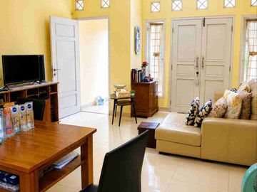 Dijual rumah siap huni di tapos, cimanggis, hanya 5 menit ke LRT Cibubur, row JL Perumahan 10 meter