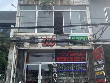 Ruko Jl Letjend Soeprapto Galur: 2.5 Lt, LT 79 m2, Pinggir Jln Raya, Sangat Murah