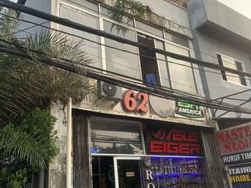 Ruko Jl Letjend Soeprapto Galur: 2.5 Lt, LT 79 m2, Pinggir Jln Raya, Sangat Murah