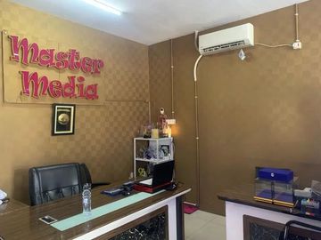 Ruko Jl Letjend Soeprapto Galur: 2.5 Lt, LT 79 m2, Pinggir Jln Raya, Sangat Murah