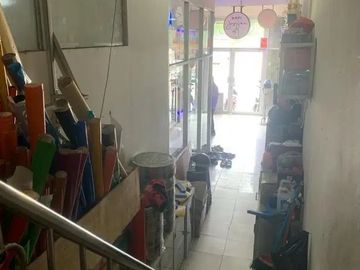 Ruko Jl Letjend Soeprapto Galur: 2.5 Lt, LT 79 m2, Pinggir Jln Raya, Sangat Murah