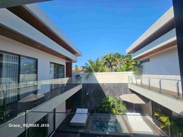 Premium Modern Luxury Villa di Area Seminyak Kuta