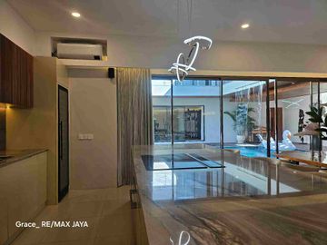 Premium Modern Luxury Villa di Area Seminyak Kuta