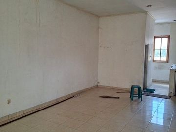 Ruko Strategis Dekat Plaza Ambarrukmo - Lokasi Bisnis Premium