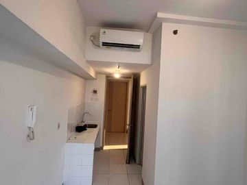 Disewakan Apartemen Tokyo Riverside Pik2 studio kosong ac 12jt/thn