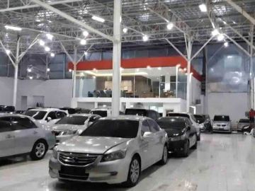 Di Jual dan Disewakan Cepat dan Murah Gudang Ex Showroom Mobil di Pinggir Jalan Raya Utama Husein Sastranegara, Jurumudi, Tangerang, Banten