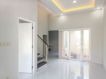 GANG TERDEPAN, BARU GRESS RUMAH GUNUNG ANYAR EMAS RUNGKUT SURABAYA TIMUR. DEKAT MEDOKAN AYU, WONOREJOMERR, TOL, UPN, Dsb (INDEN)