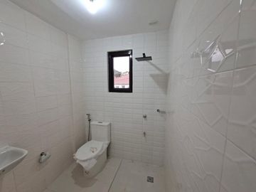 RFO 3BR Duplex Townhouse in Parkhills Executive Village Antipolo -AJCE