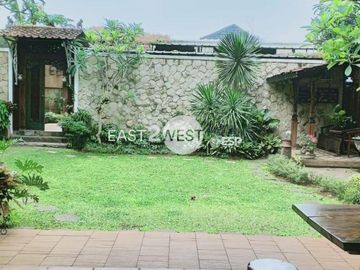 Jual Rumah Artistik Minimalis Kolonial Etnik Virginia Lagoon BSD City - Tangerang Selatan