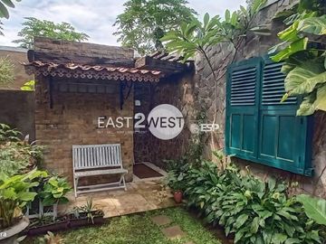 Jual Rumah Artistik Minimalis Kolonial Etnik Virginia Lagoon BSD City - Tangerang Selatan