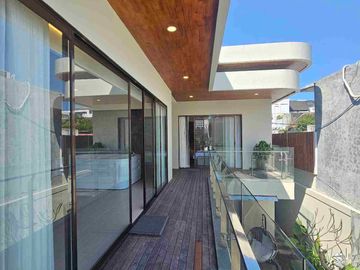 Brand New Luxury Villa di area Seminyak Kuta