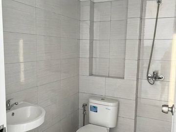 HOT ITEM! Rumah Baru Perum Park Sunrise, Wonorejo, Rungkut