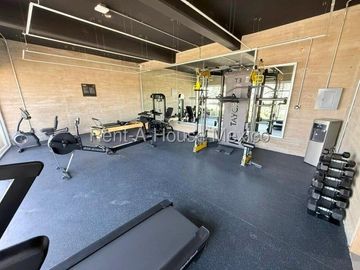 Zibatá. VENTA - Casa con amenidades y 4 recámaras con 1 en planta baja