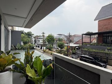 DIJUAL RUMAH TROPICAL MODERN 3 LANTAI CILANDAK 500 m² (ERFI - 08197740----)