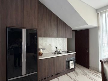 DIJUAL RUMAH TROPICAL MODERN 3 LANTAI CILANDAK 500 m² (ERFI - 08197740----)