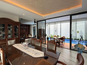 DIJUAL RUMAH TROPICAL MODERN 3 LANTAI CILANDAK 500 m² (ERFI - 08197740----)