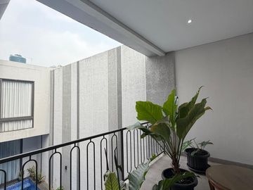 DIJUAL RUMAH TROPICAL MODERN 3 LANTAI CILANDAK 500 m² (ERFI - 08197740----)