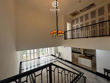disewakan single house 3br baru renovasi lokasi strategis kebayoran baru