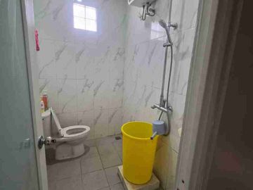 dijual rumah Second terawat dalam cluster dekat exit tol jatiasih Bekasi
