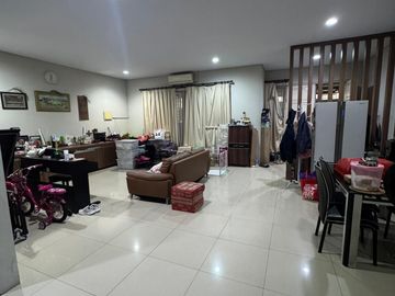 Dijual Rumah di KOMPLEK GADING LAVENDER, Pegangsaan Dua, Kelapa Gading