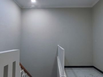 Dijual Rumah Baru Hook Simprug Poris Cipondoh Tangerang SHM Dekat Stasiun KA