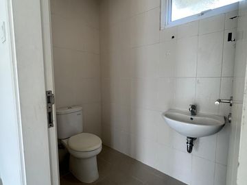 Jual Cepat BU Rumah 3 Lantai Samara Village Gading Serpong Tangerang