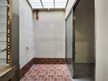 For Sale Modern 3 Storey Townhouse in Don Antonio Holy Spirit, Q.C. KSA