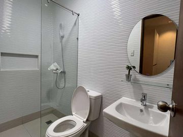 For Sale Modern 3 Storey Townhouse in Don Antonio Heights Holy Spirit, Q.C. KSA