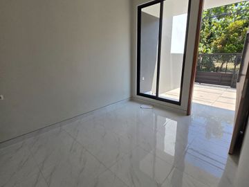 New Gress Rumah Baru Perumahan Penjaringan Asri, Medokan Ayu, Rungkut, Strategis dekat MERR
