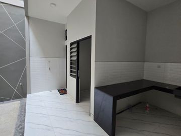 New Gress Rumah Baru Perumahan Penjaringan Asri, Medokan Ayu, Rungkut, Strategis dekat MERR