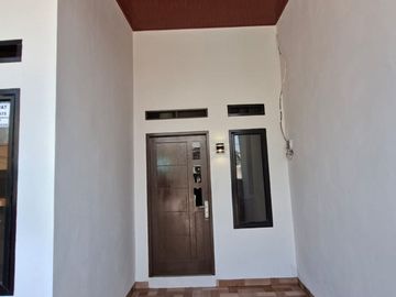 Rumah Baru SHM di Villa Gading Harapan 1, Lokasi Strategis