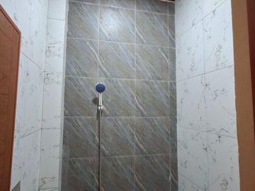 Rumah Baru SHM di Villa Gading Harapan 1, Lokasi Strategis