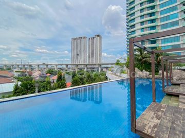 Sewa Apartemen Cozy and Best Deal Studio at Grand Kamala Lagoon
