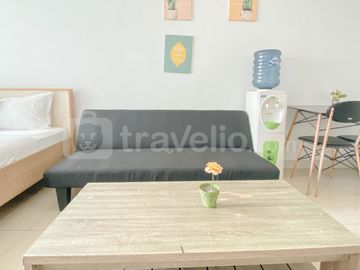 Sewa Apartemen Cozy and Best Deal Studio at Grand Kamala Lagoon