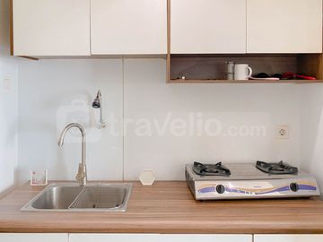 Sewa Apartemen Cozy and Best Deal Studio at Grand Kamala Lagoon